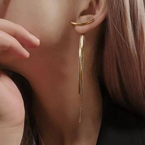 TASSEL 18K GOLD BAR LONG ARK EARRINGS